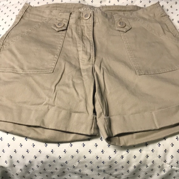 Shorts - Picture 1 of 3